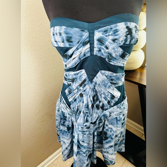 La Rok Luxe Strapless Tie Dye Dress NWT - Picture 3 of 5